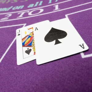 5 Trò Chơi Casino Thú Vị Để Chơi Tại Nhà