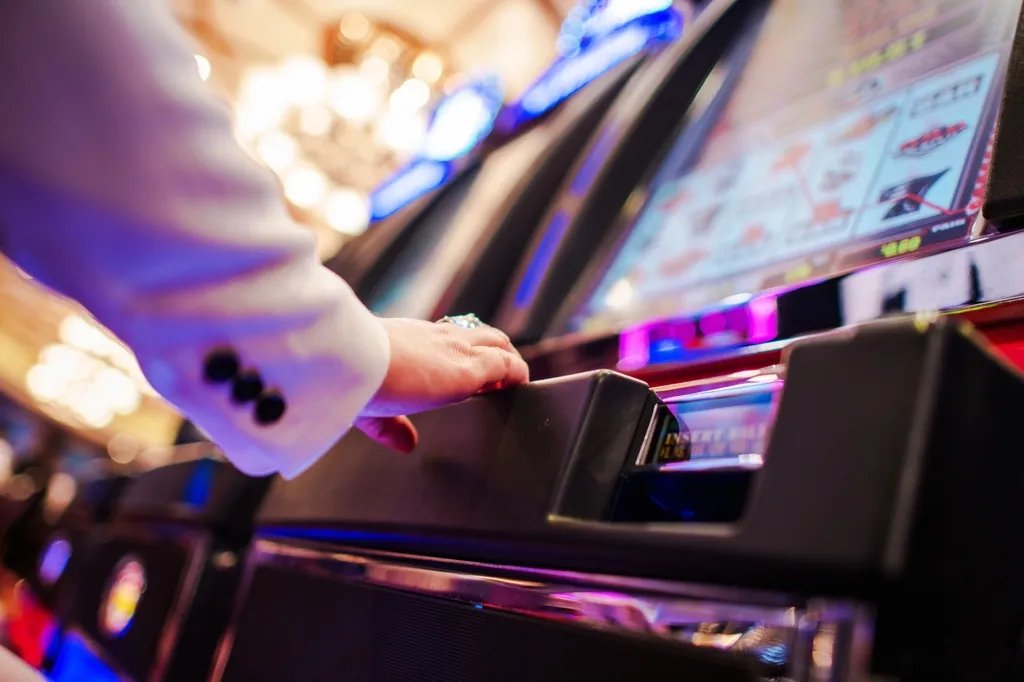 Triple Diamond tại Sunwin – Trải nghiệm game slot cổ điển